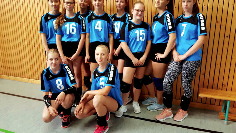 Die Hoyerswerdaer U-16-Volleyball-Jugendvertretung, die in Spremberg zum Einsatz kam.