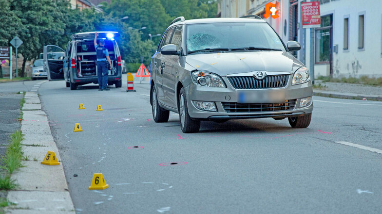 13-jähriges Kind von Auto in Zittau erfasst und schwer verletzt - Zeugen gesucht