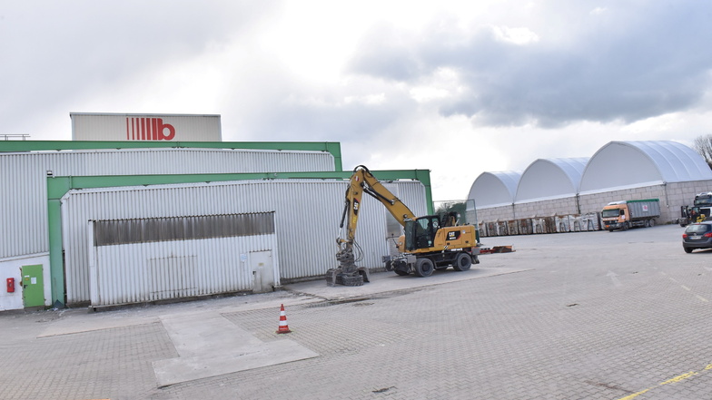 Die Becker Umweltdienste wollen eine Recyclinganlage errichten - auf Grünland hinter dem Firmengelände.