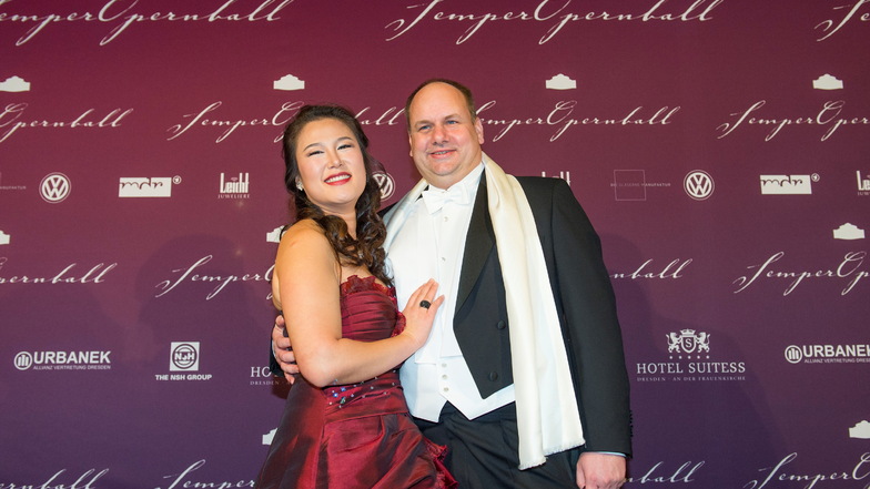 Oberbürgermeister Hilbert tritt aus Opernballverein aus
