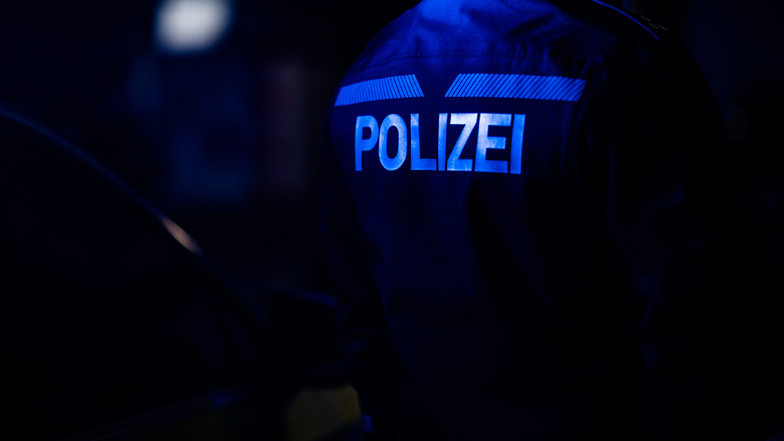 Die Polizei ermittelt nach einem schweren Unfall in Großpösna bei Leipzig.