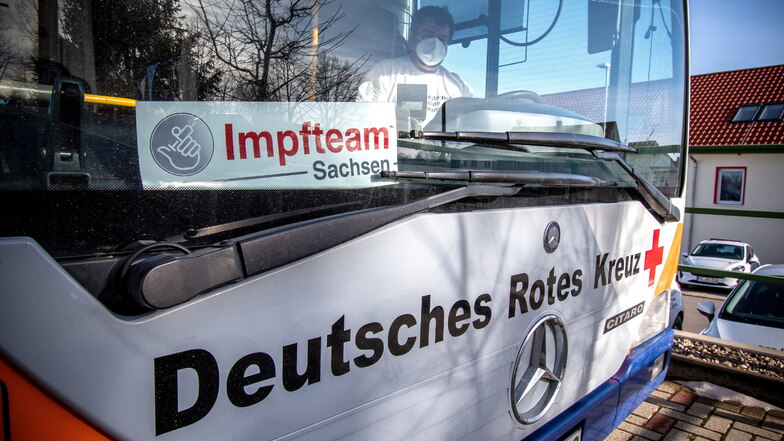 Das Deutsche Rote Kreuz plant erst einmal keinen Halt des Impfbusses in Altenberg.