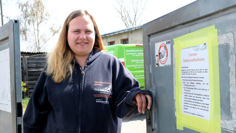 Katrin Aßmann, Leiterin des Meißner Tierheims, möchte verhindern, dass ihre Mitarbeiter erkranken. Deshalb vermittelt das Tierheim nur noch mit Termin.