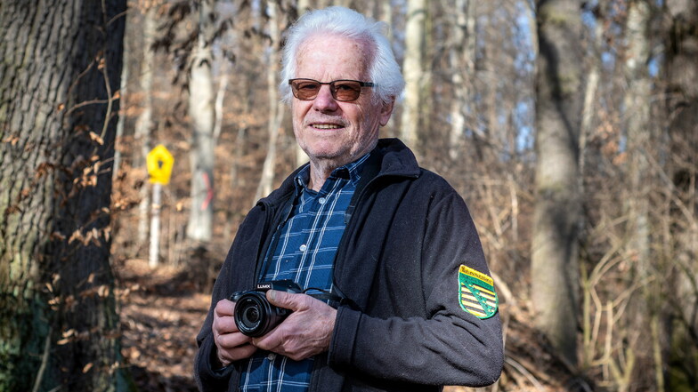 Gleich hinter seinem Garten in der Siedlung Roßweiner Straße beginnt der Wald, den Rolf Müller seit seiner Kindheit kennt. Die Liebe zur Natur begleitet ihn sein ganzes Leben.