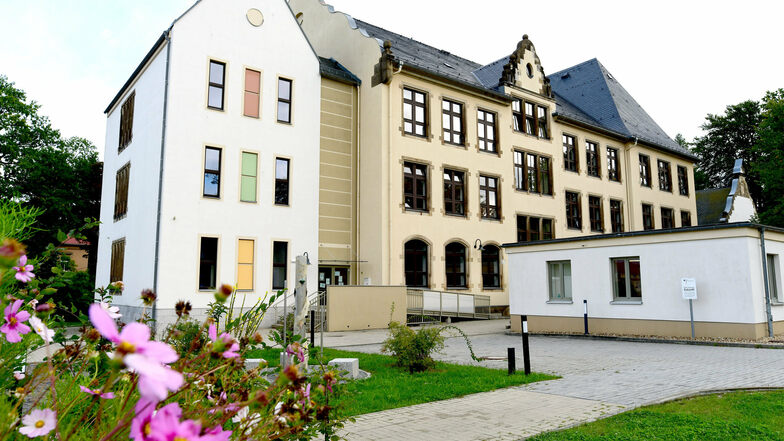Die Fichte-Grundschule in Neugersdorf wird saniert.