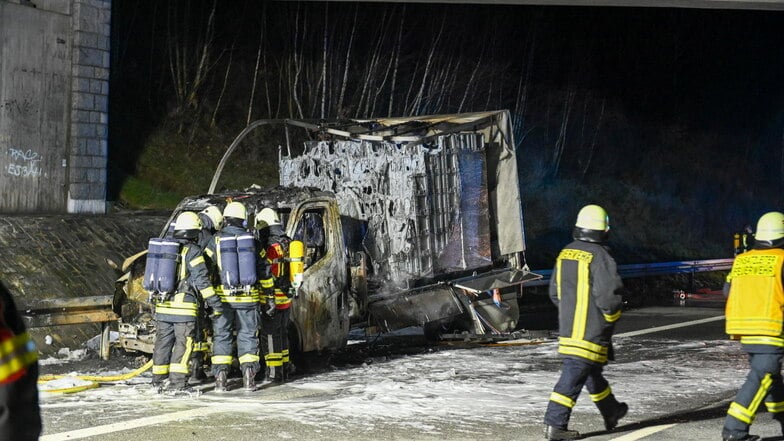 A4 bei Görlitz wegen Transporter-Brand zwei Stunden gesperrt