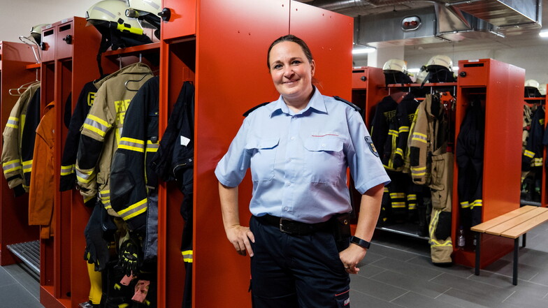 Feuerwehr-Chefin Anja Weigel ist sehr zufrieden mit dem neuen Gerätehaus, das endlich ordentliche Arbeitsbedingungen für die ehrenamtlichen Görlitzer Retter bietet.