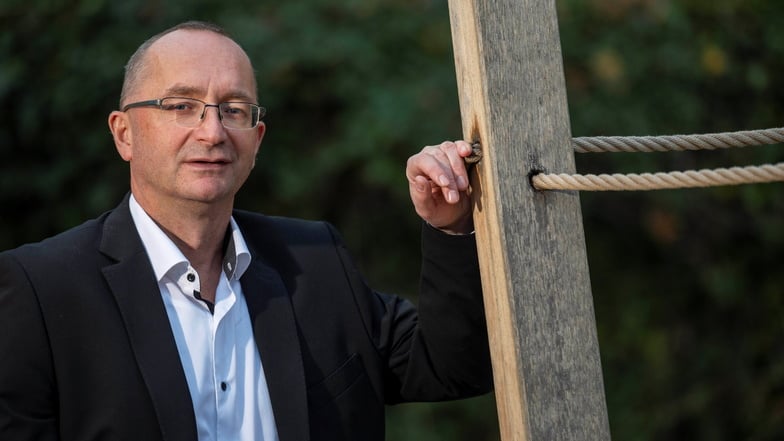 Der CDU-Landtagskandidat Dr. Sven Eppinger im Apotheker-Park in Radebeul-West.