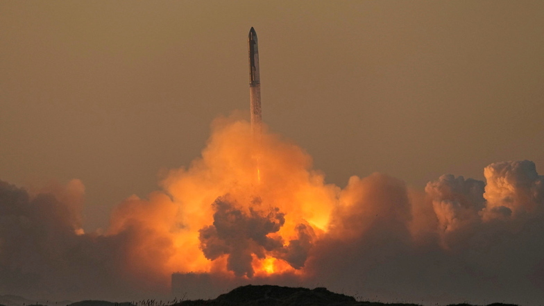 Beide Raketenstufen explodiert: SpaceX scheitert mit "Starship"-Testflug