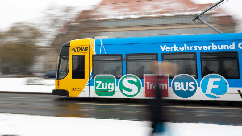 Die Dresdner Verkehrsbetriebe fahren ab Montag häufiger und verweisen dabei auch auf Partnerunternehmen.