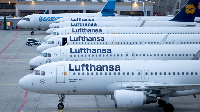 Der Tarifstreit des Lufthansa-Bodenpersonals mit dem Arbeitgeber steuert auf eine Schlichtung zu.