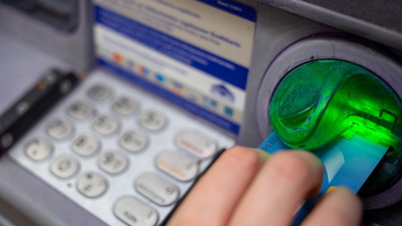 Der Datenklau an Geldautomaten in Deutschland hat in den ersten sechs Monaten 2022 erstmals seit Jahren zugenommen.