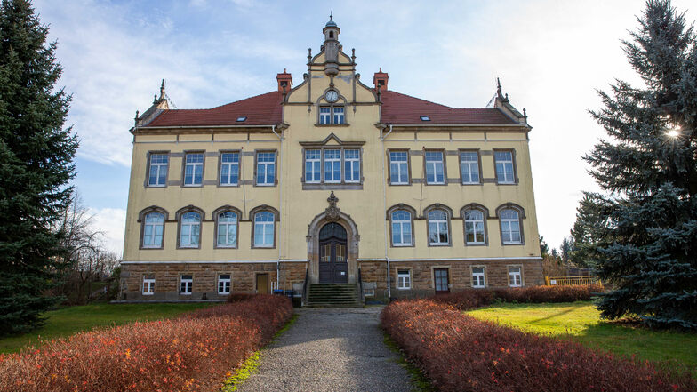 Hier im alten Gebäude der evangelischen Grundschule Hohwald könnte die neue evangelische Oberschule entstehen.