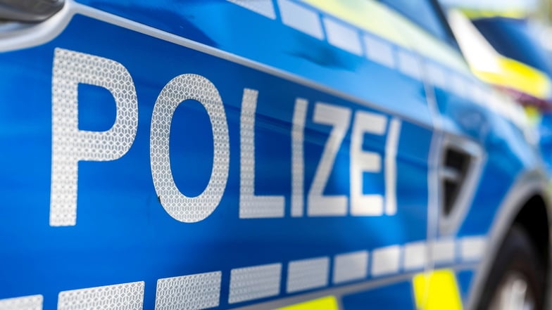 Die Polizei ermittelt wegen eines Feuers in einem Löbauer Einkaufsmarkt.