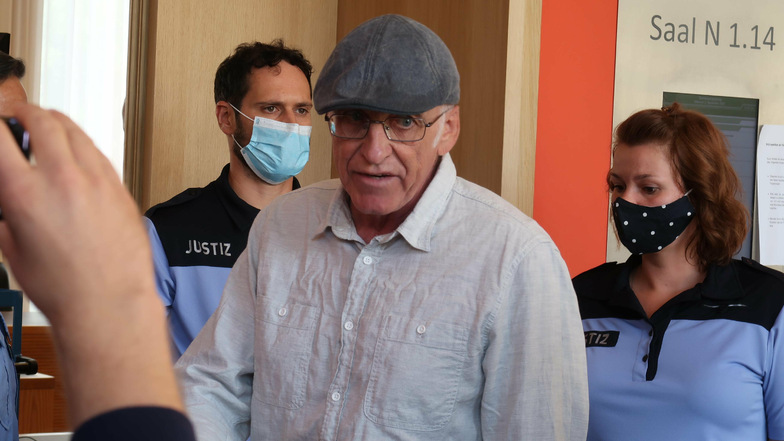 Holocaust-Leugner Gerhard Ittner erklärt sich auch am zweiten Prozesstag nach drei Stunden für nicht mehr verhandlungsfähig.