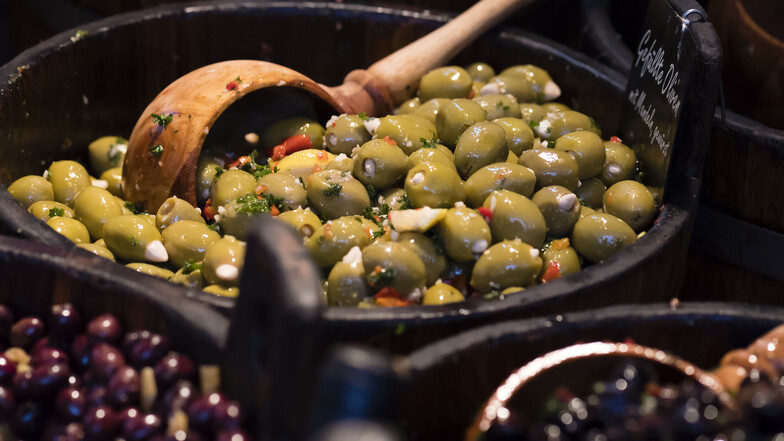 Oliven gehören zur italienischen Küche. Sie finden in vielen Speisen Verwendung und werden sicher auch zur italienischen Woche in Bischofswerda zu finden sein.