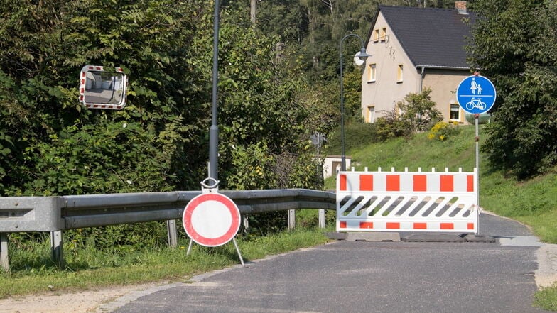 Voraussichtlich noch bis Dezember wird diese Straße  im Schöpstaler Ortsteil Kunnersdorf gesperrt sein.