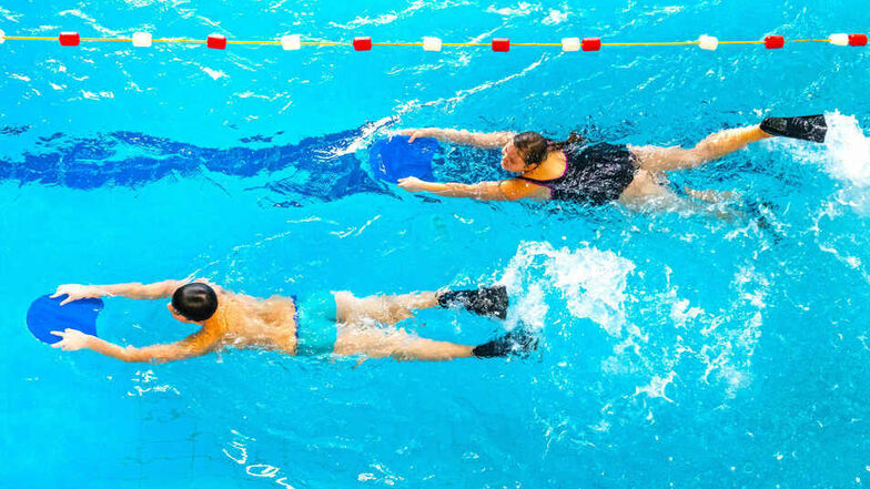 Der Schwimmunterricht für die Grundschüler ist wichtig. Derzeit wird nach Lösungen gesucht