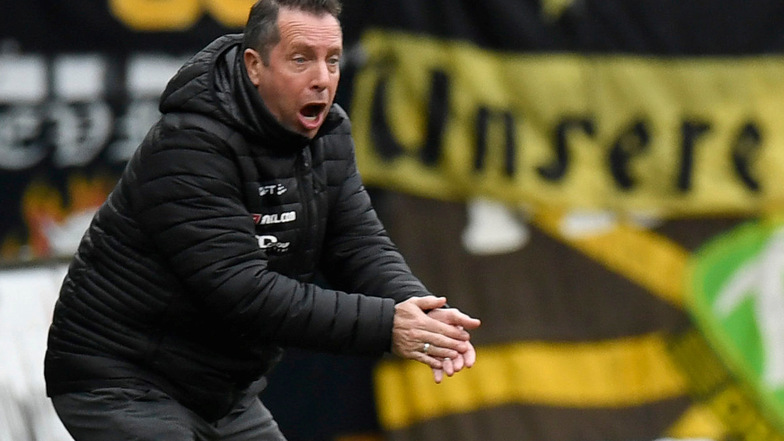 Dynamos Cheftrainer Markus Kauczinski weiß jetzt, wie es für seine Mannschaft in der zweiten Liga weitergehen soll. Ab Pfingstsonntag müssen die Dresdner im Drei-Tage-Rhythmus spielen.