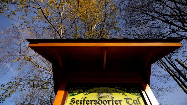 Im Seifersdorfer Tal lädt ein Mittagskonzert Besucher am Pfingstsonntag ein.