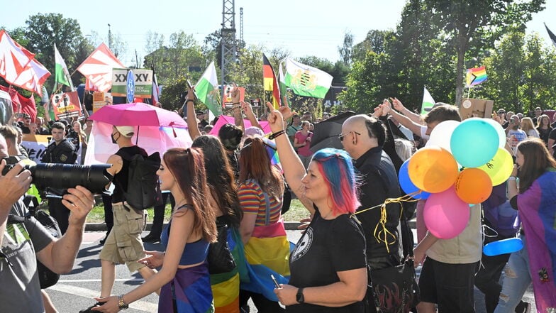 Etwa 600 Teilnehmer feierten in Döbeln den dritten Christopher Street Day.