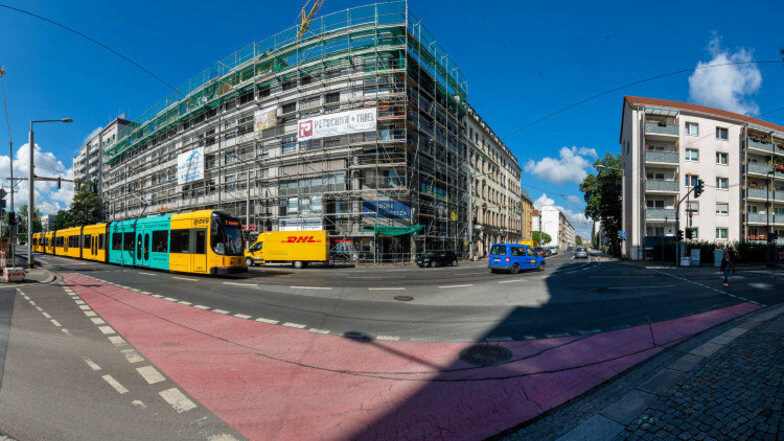 Ab Montag werden die Straßenbahngleise auf der Schweriner Straße repariert.