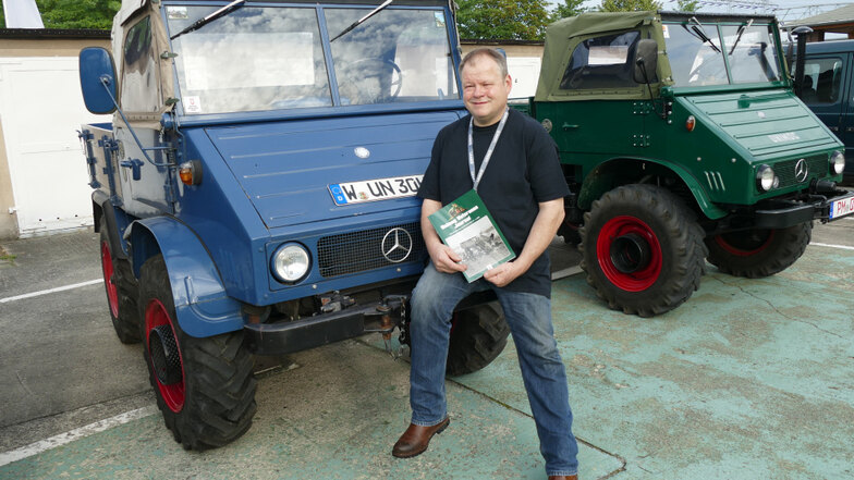 Jochen Schäfer ist mit seinem U 30 aus Wuppertal angereist, um am Unimog-Treffen in Trattendorf teilzunehmen. Sein Fahrzeug hat das Baujahr 1960.