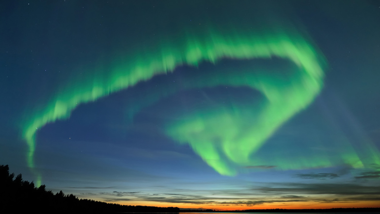 Polarlichter in Lappland bezaubern mit ihrer beeindruckenden Schönheit und ihrem Farbenspiel.