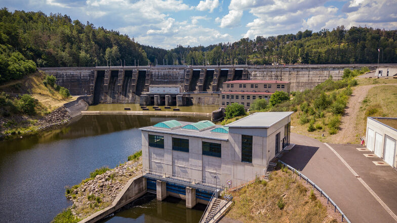 Die Talsperre Kriebstein hat das stärkste Laufwasserkraftwerk in Sachsen. Die Energiewende lässt nun mehr Wasserkraftwerke zu, sagt der Verband.