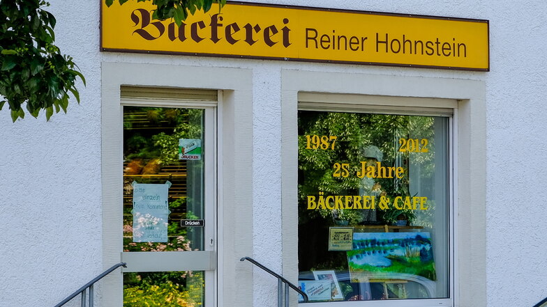 Bäckerei und Cafe Reiner Hohnstein am Kirchplatz.