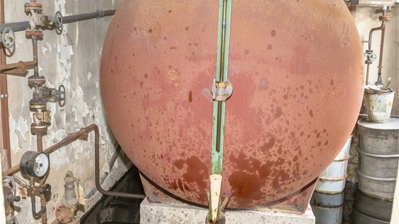 Aus diesem rostigen Tank sickerte Weichmacher in die Kanalisation.