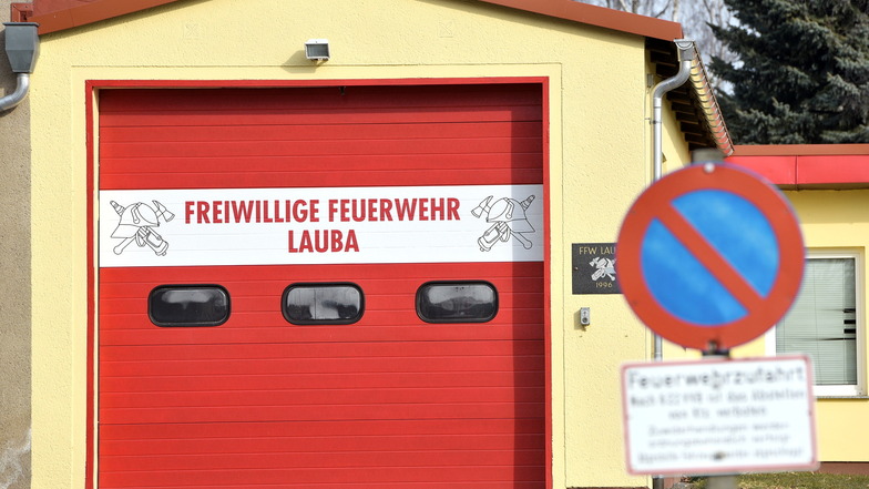 Noch sind sie in Betrieb: die drei Feuerwehrdepots in Lawalde - hier das im Ortsteil Lauba.