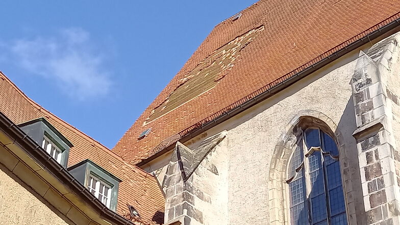 Am Dach des Meißner Stadtmuseums hat der Sturm einige Schäden angerichtet.