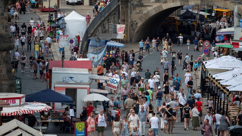 So voll ist es auf dem Dresdner Stadtfest.