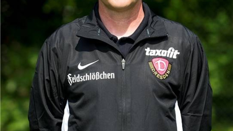 Trainerstab  Cheftrainer Stefan Boeger (1. Juni 1966) Seit 2014 im Verein Vorher beim DFB