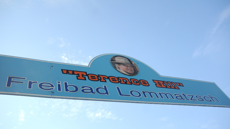 Das 1904 eröffnete  Lommatzscher Freibad wurde nach Terence Hill benannt. Seit 2011 ist es geschlossen.