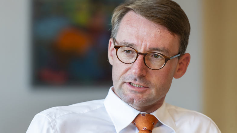 Roland Wöller (49, CDU) ist seit 2017 Innenminister in Sachsen. Der Volkswirt war zuvor Ressortchef für Kultus sowie für Agrar/Umwelt.