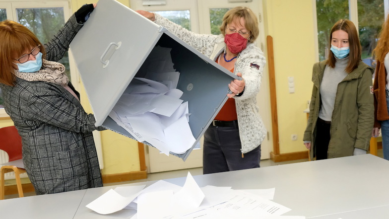 Auch bei der Landratswahl im vergangenen Jahr waren Masken Pflicht, um wählen gehen zu können.