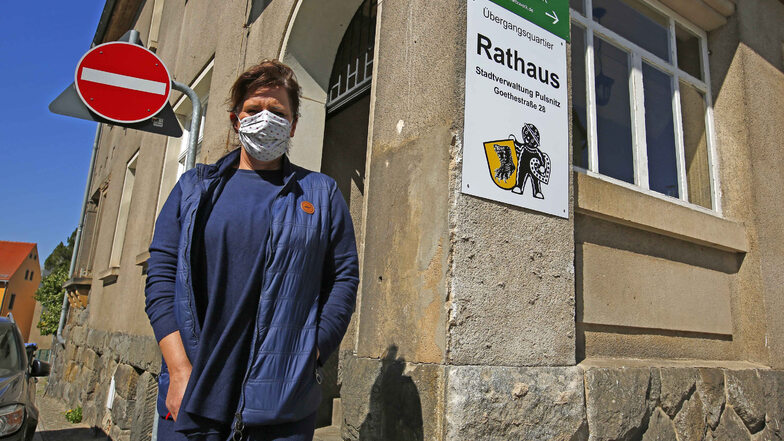 Im Pulsnitzer Rathaus haben sich mehrere Angestellte mit Corona infiziert. Chefsekretärin Christiane Steffen wurde noch nicht positiv getestet.