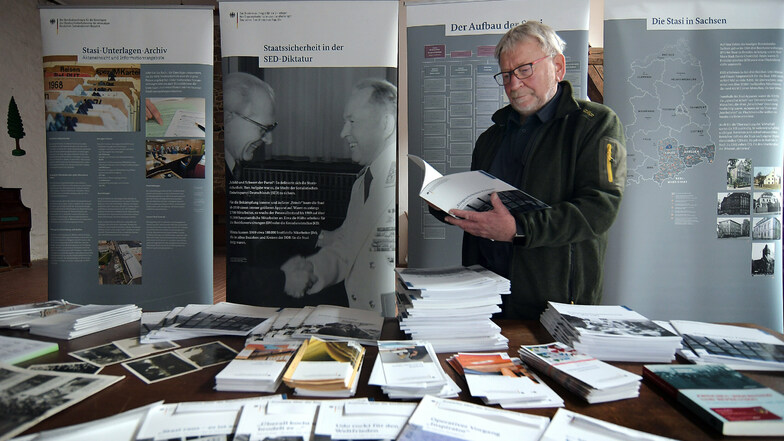 Im November vergangenen Jahres eine Ausstellung über die Stasi in Leisnig zu sehen. Die hatte unter anderem Leisnigs ehemaliger Bürgermeister Heiner Stephan organisiert.