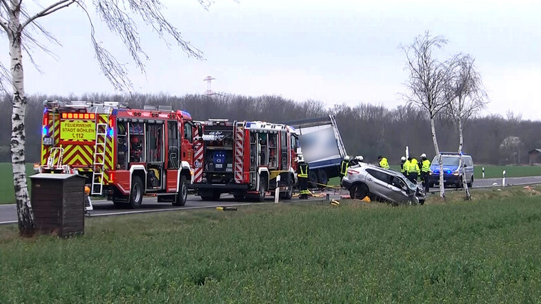 Autofahrer stirbt bei Unfall südlich von Leipzig
