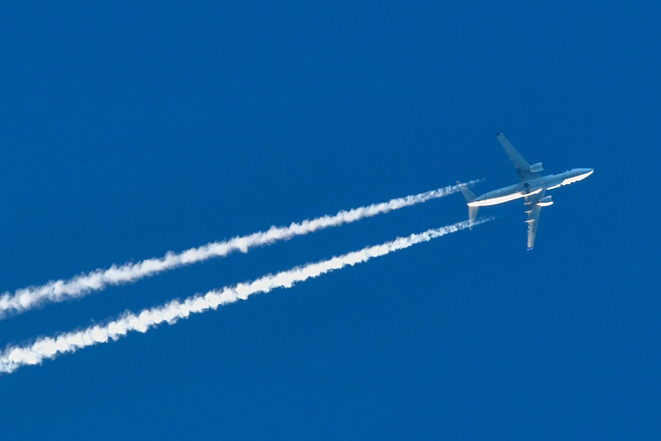 Klimaneutrales Fliegen Mit 1 Euro Spende Sachsische De