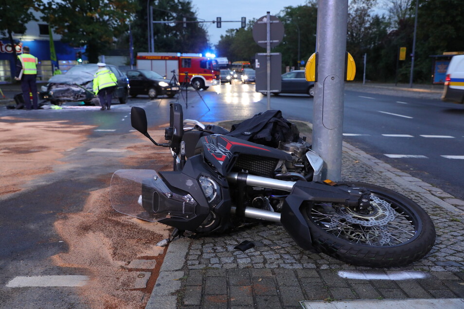Dresden Motorradfahrer In Dresden Schwer Verletzt S Chsische De