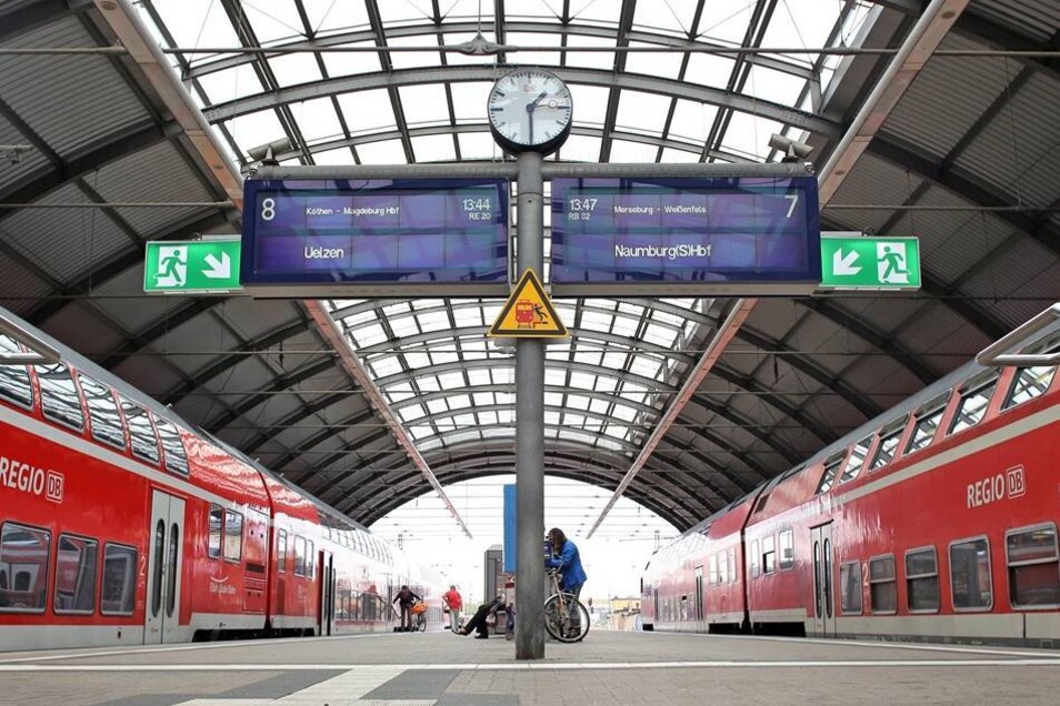 Bahn will Preise im Fernverkehr für „große Mehrheit ...