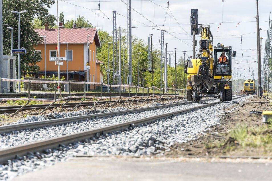 Bahnbau für Ersatzverkehr Sächsische.de