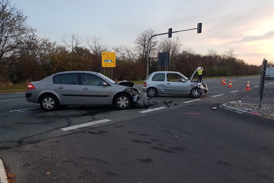 Schwerer Unfall Auf Der B6 Bei Görlitz | Sächsische.de