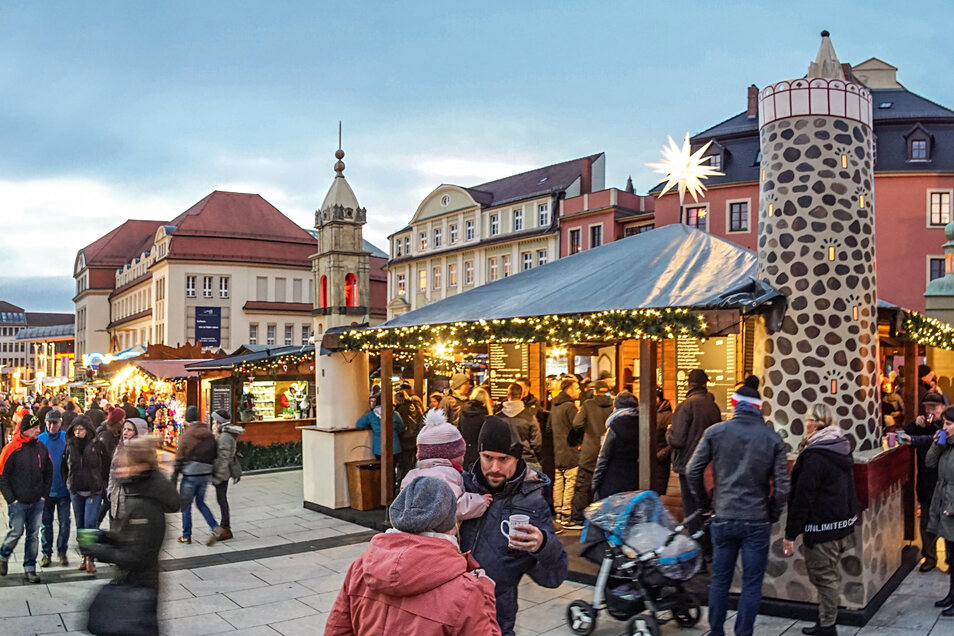 Elbepark öffnungszeiten Weihnachten 2022 Die sieben wichtigsten Dinge über den Wenzelsmarkt Sächsische.de