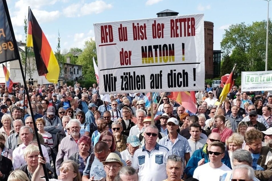 Mehrere Hundert Menschen Bei Zwickauer Afd Kundgebung Sachsische De